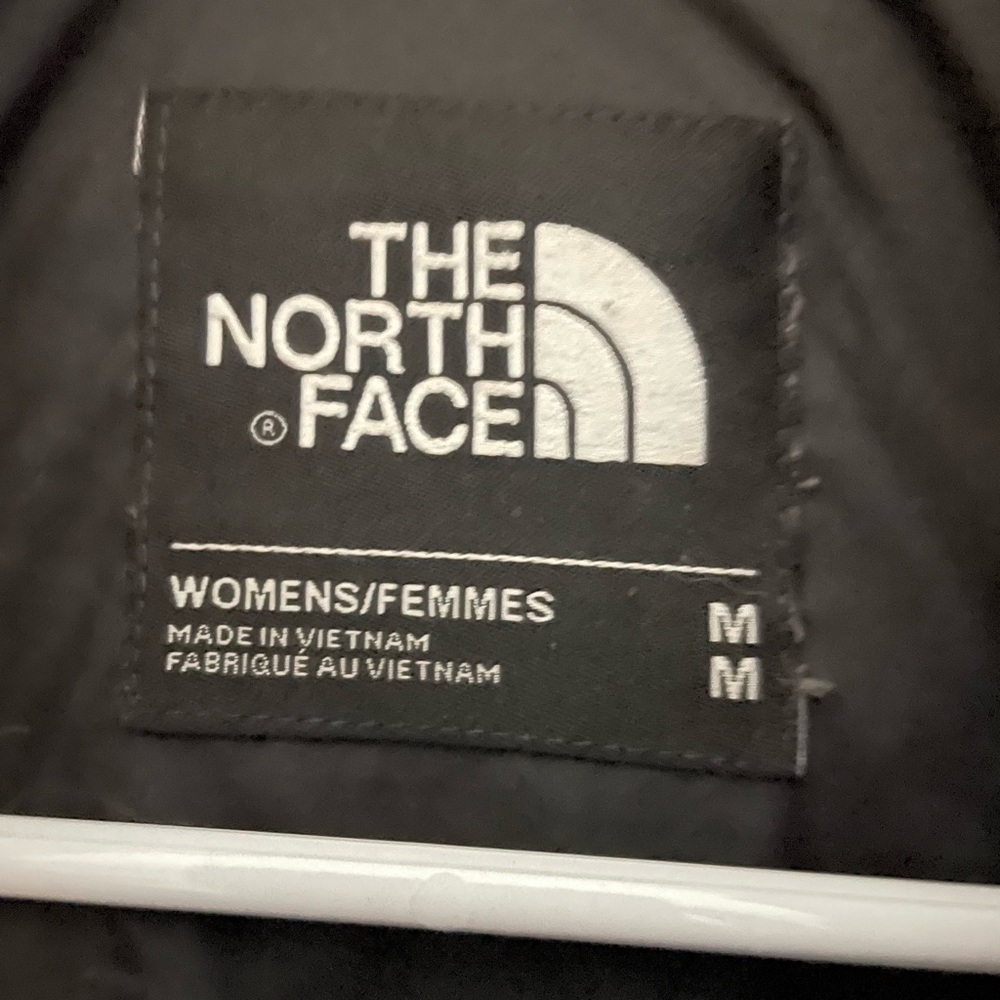 North Face Winter Jacket - image 7